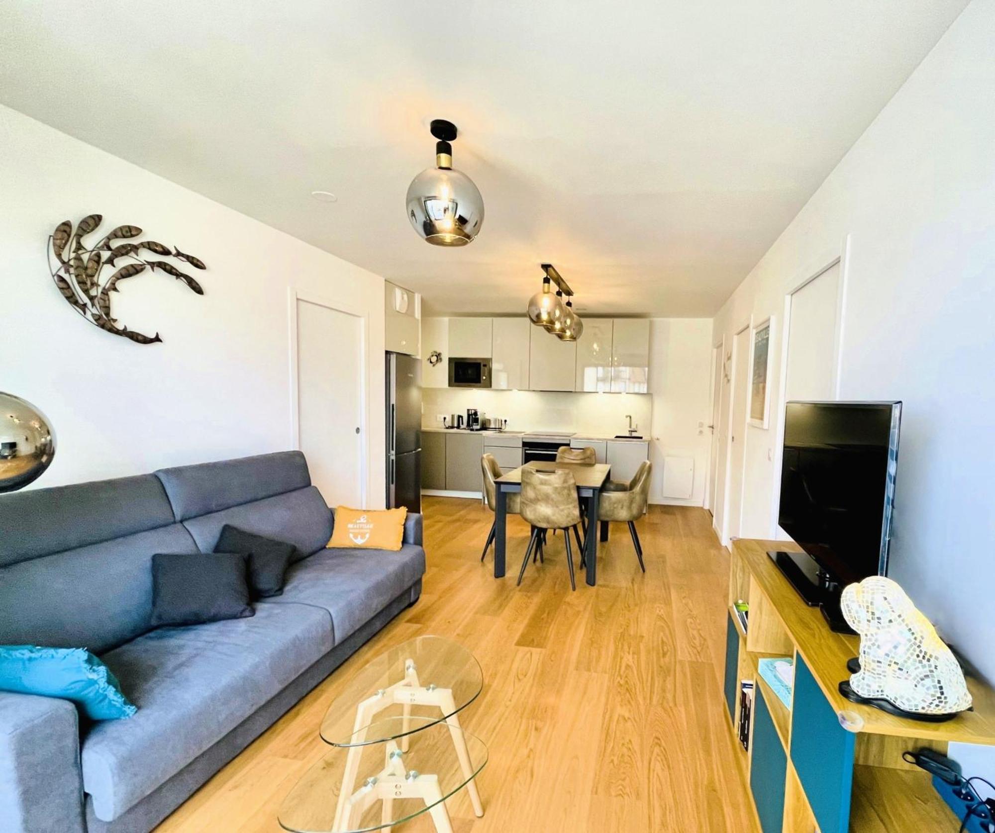 Sejour Authentique - Balcon, Parking & Wifi Ultra-Rapide Deauville Exterior foto